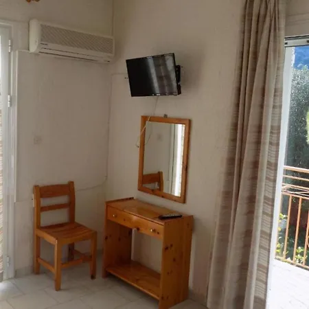Afrodite 11 Spacious Apartment